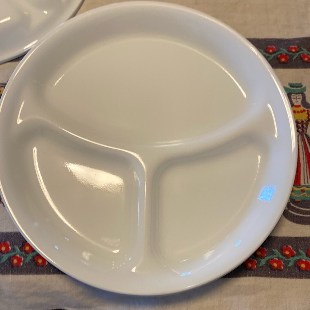 Corelle by Corning 3-Compartment Plates - 8